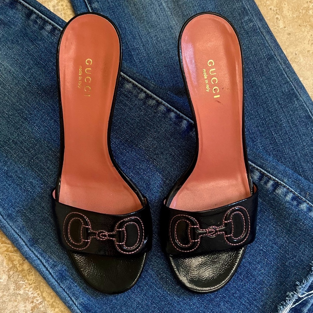 GUCCI kitten heal slides, black with Pink Gucci